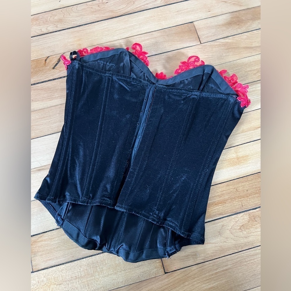 Frederick’s of Hollywood black with red lace corset top - Picture 2 of 5